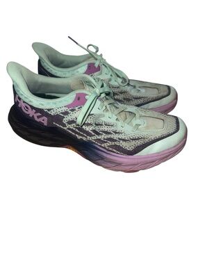 Hoka tennis shoes size 9.5